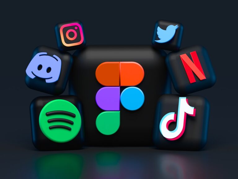 Vender por Instagram y WhatsApp con Tienda Online en Ecuador 2026