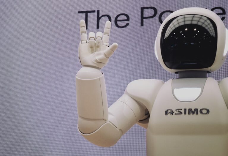 Agentes de IA vs Chatbots Cual Necesita tu Empresa Ecuador 2026