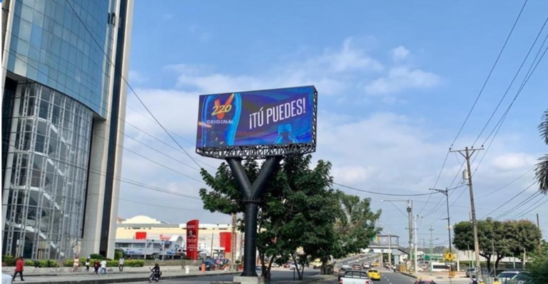 Pantalla LED Publicitaria Av. Plaza Danin Guayaquil diagonal Policentro y San Marino Shopping