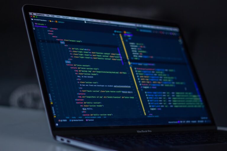 Software a Medida en Ecuador Guia Completa para Empresas 2026