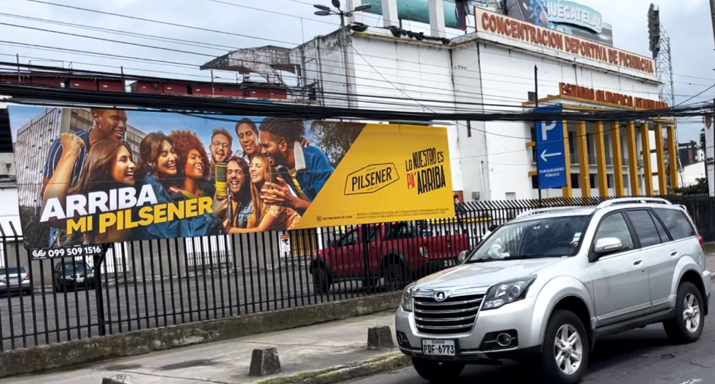 Valla publicitaria 9x2 m junto al Estadio Olímpico Atahualpa en Av. 6 de Diciembre y Naciones Unidas Quito