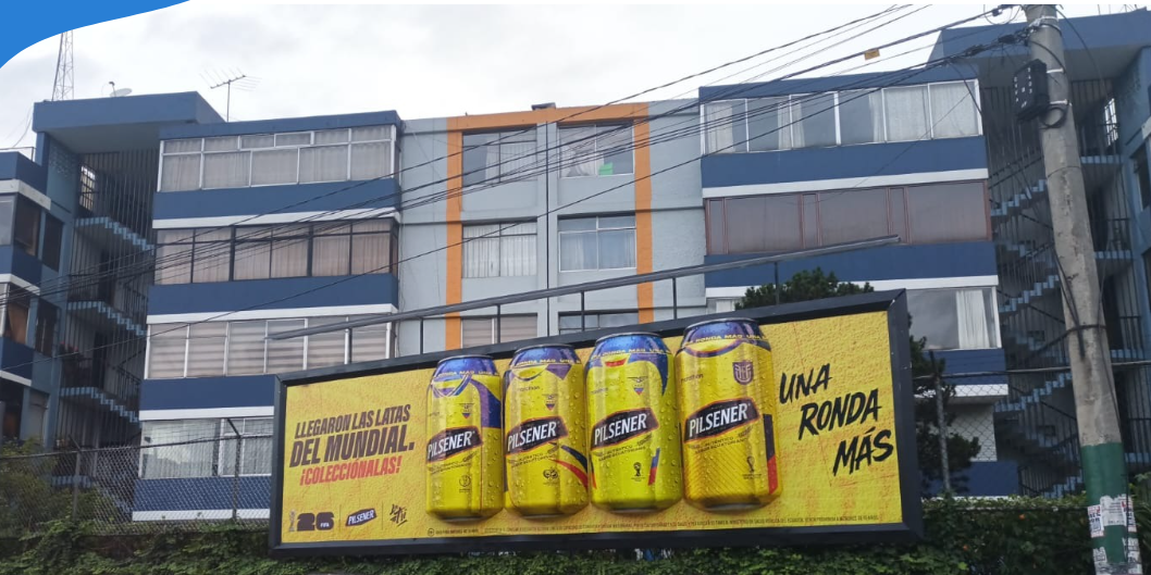 Valla publicitaria 8x2 m en el Redondel de la Villaflora Av. Pedro Vicente Maldonado y Alonso de Angulo Sur de Quito junto a UTPL Centro